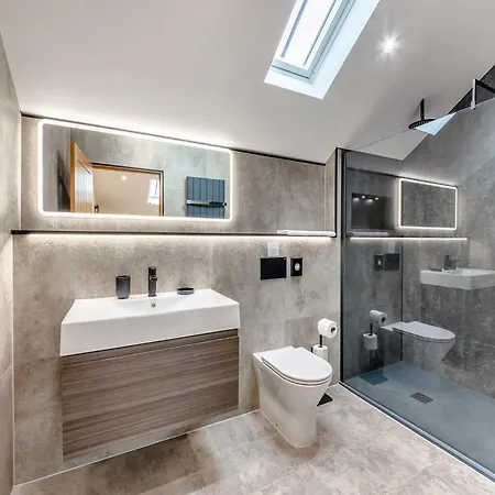 Garth House - Castlesteads *